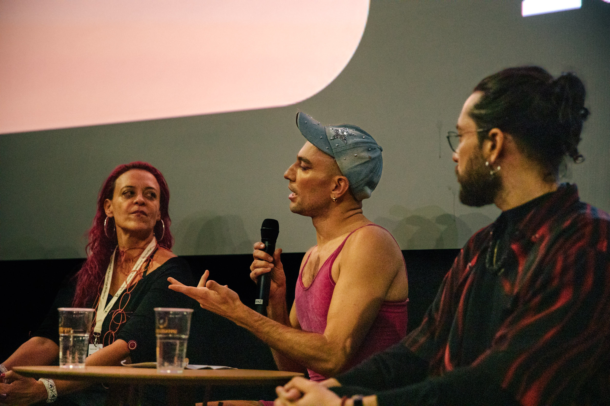 Films that explore a region, a social phenomenon, or an artistic trend.
