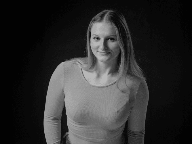 Ella Gfeller (16)
