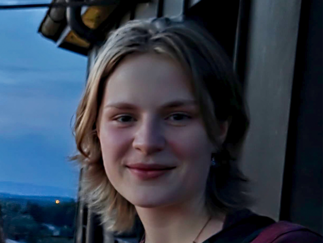 Antonia Bijl (16) Antonia Bijl (16)